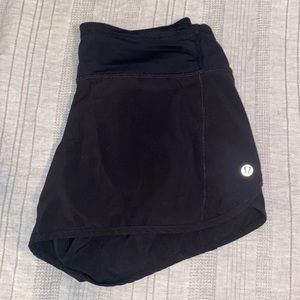 Lululemon Speed Up Shorts size 6